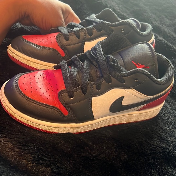 4y shoes - Picture 1 of 4